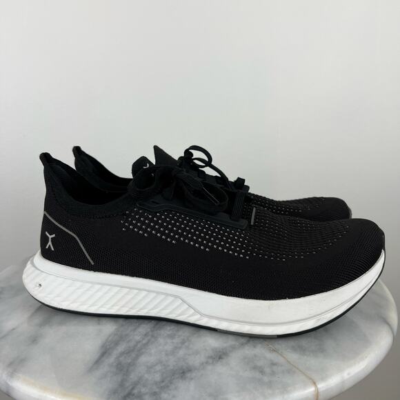 Men\'s FLUX Adapt Runner Wide Toe Box Knit Fabric Black Everyday Sneakers (9.5) main image 10